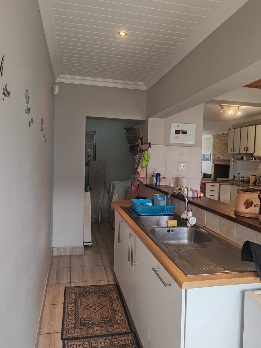 3 Bedroom Property for Sale in Klein Berlyn Western Cape